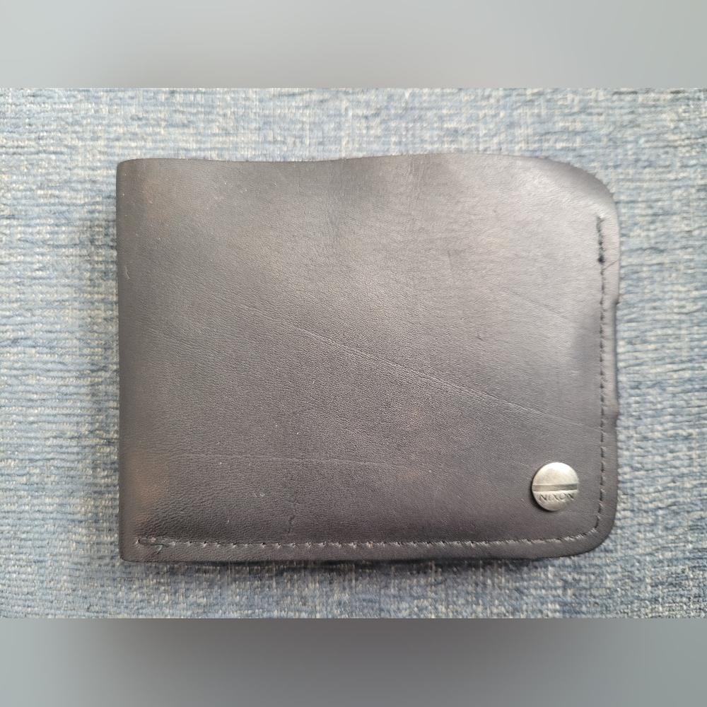 NWT Nixon Mens The Number Two wallet--Black